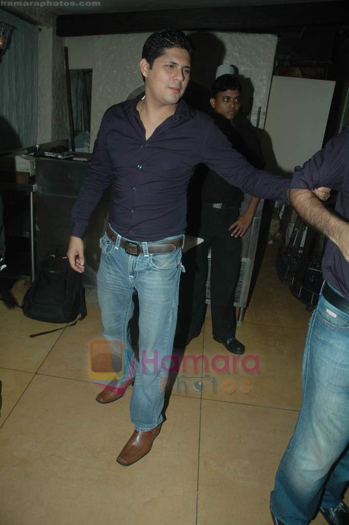 Vishal Malhotra at Entertainment Ke Liye Kuch bhi karega bash in Mumbai on 4th Aug 2011