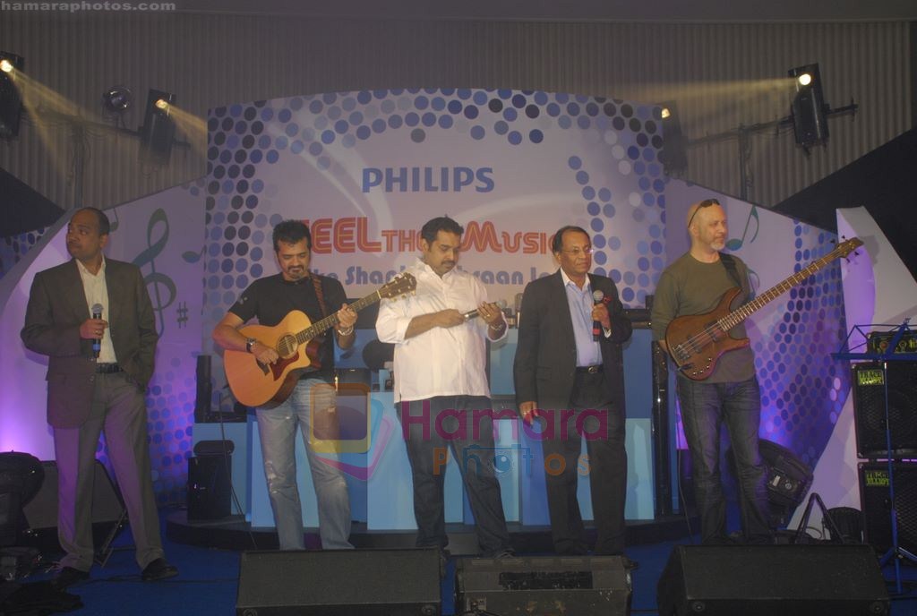 Shankar-Eshaan-Loy at Philips event in Trident, Bandra, Mumbai on 12th Aug 2011