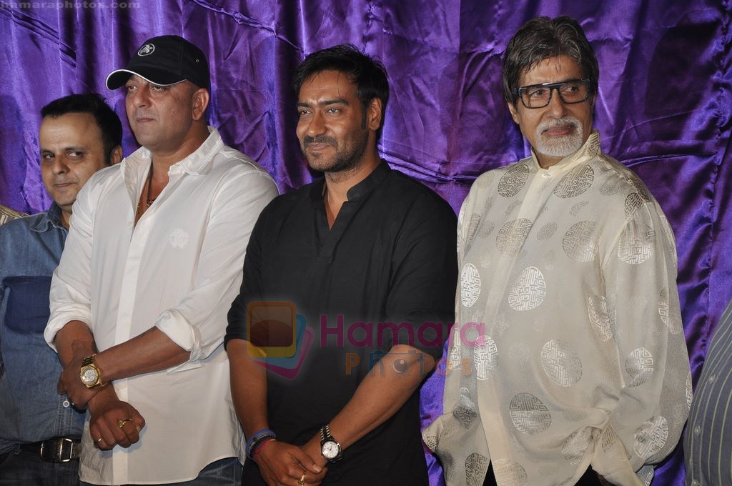 Ajay Devgan, Sanjay Dutt, Amitabh Bachchan at the launch of Rascals first look in PVR, Juhu, Mumbai on 12th Aug 2011