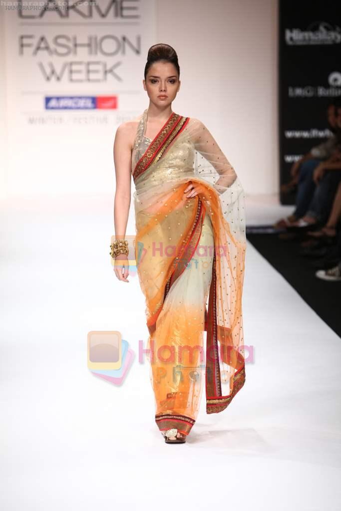 Model walks the ramp for Payal Kapoor Show at Lakme Fashion Week 2011 Day 2 in Grand Hyatt, Mumbai on 18th Aug 2011