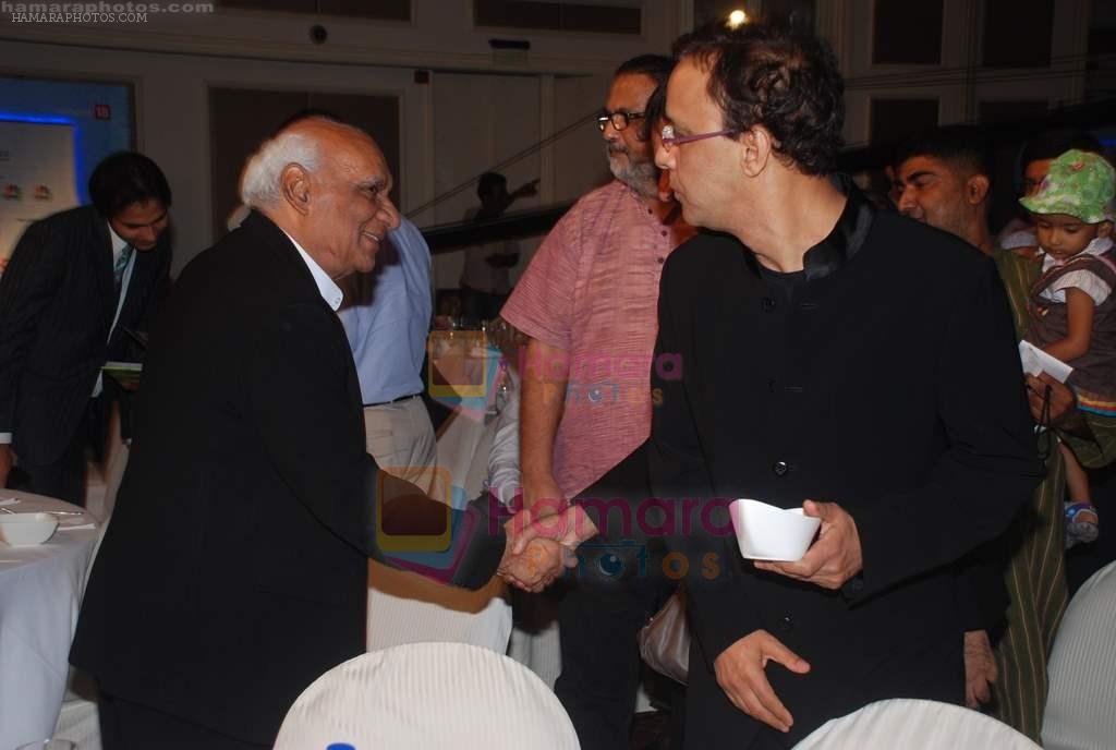 Yash Chopra at CNN IBN Heroes event in Trident, Mumbai on 18th Aug 2011