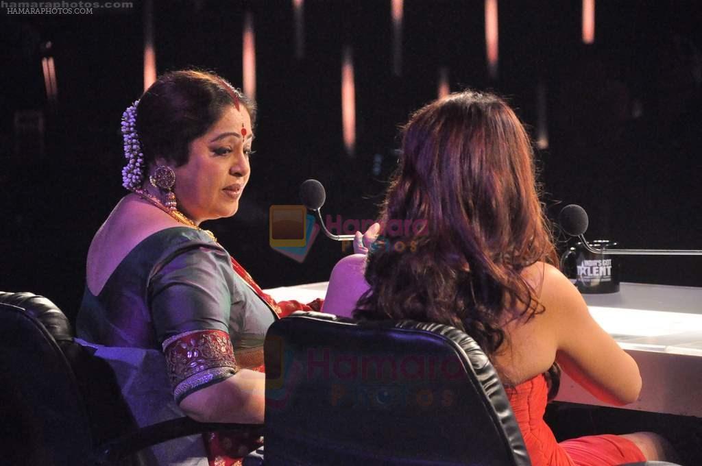 Kiron Kher at COLORS India's Got Talent Season 3 in Filmcity, Goregaon on 22nd Aug 2011