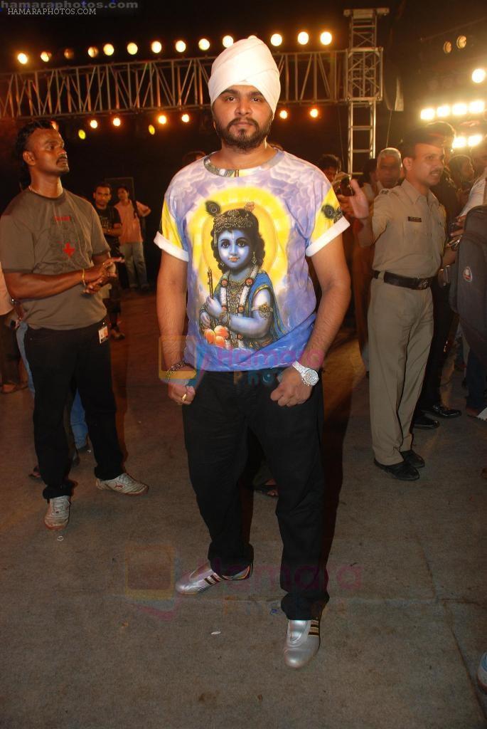 Ramji gulati at Pratap Sarnaik's dahi handi in Mumbai on 22nd Aug 2011