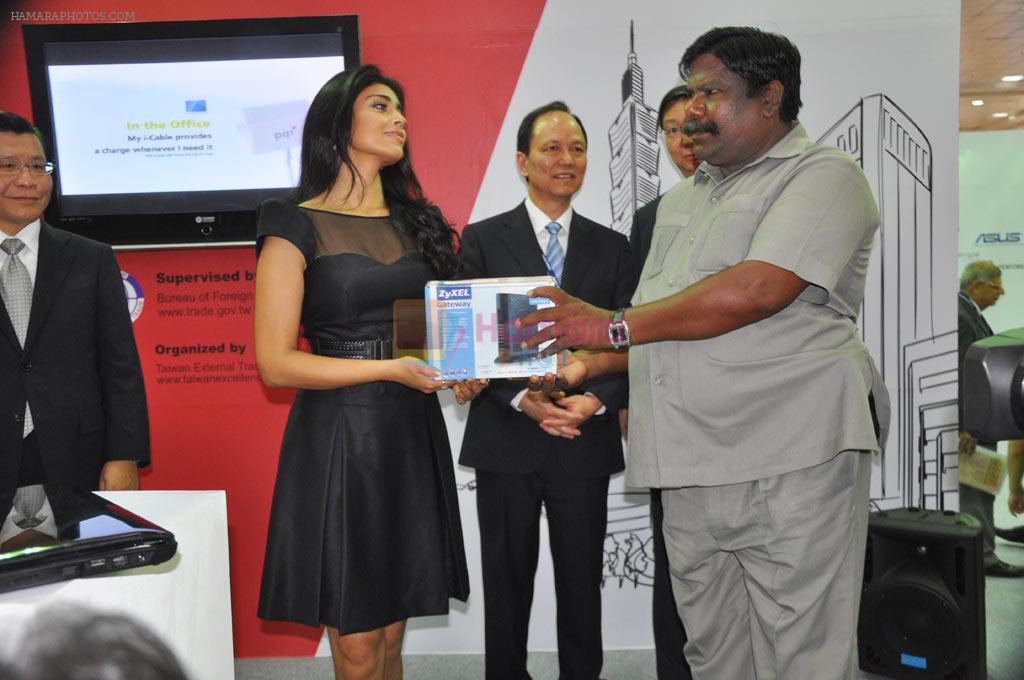 Shriya Saran Launches EMMA Expo India 2011 on 24th August 2011