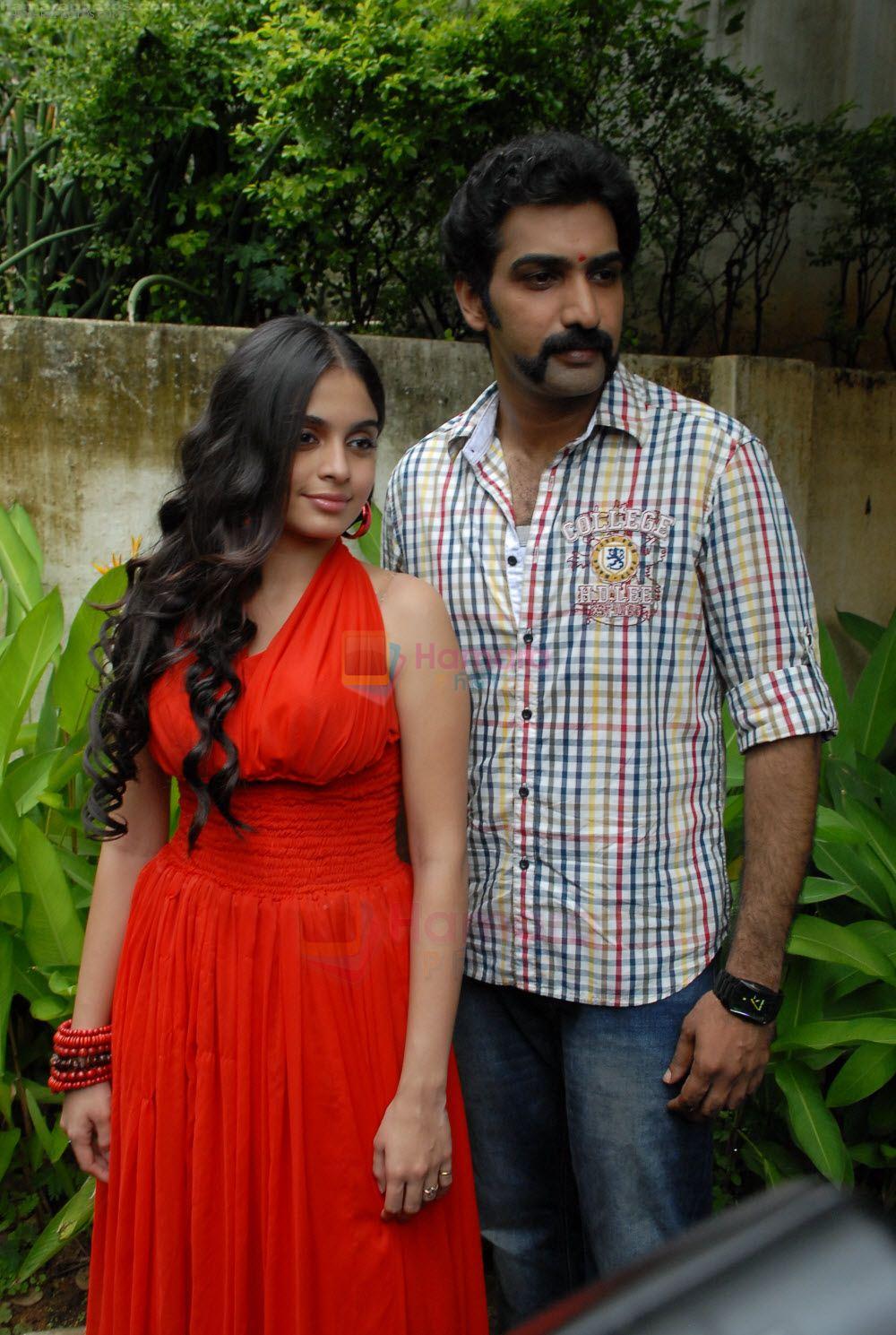 Sheena Shahabadi, Nandamuri Tarakaratna at the opening of the movie Nandeeswarudu on August 25, 2011