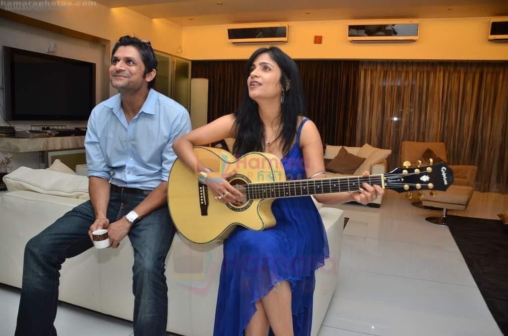 Shibani Kashyap at Ekta and Sanjay Gupta's private dinner for Strings and other musicians in Juhu, Mumbai on 25th Aug 2011