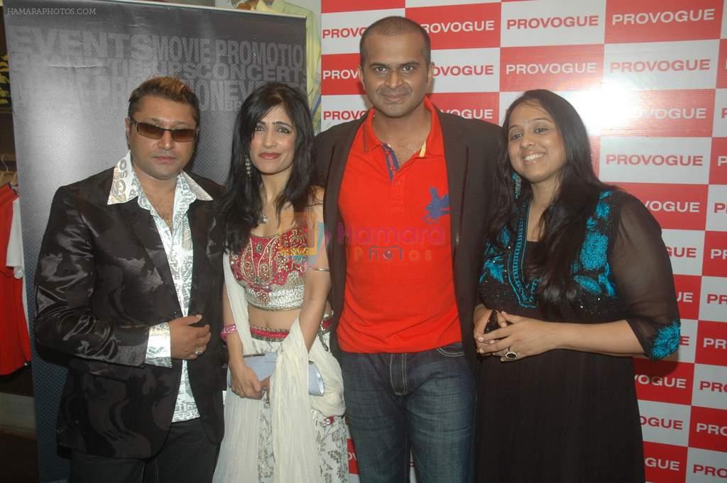 Shibani Kashyap, Siddharth Kannan, Taz at the launch of Prashant Shirsat's album Deva o Deva in Provogue lounge on 1st Sept 2011