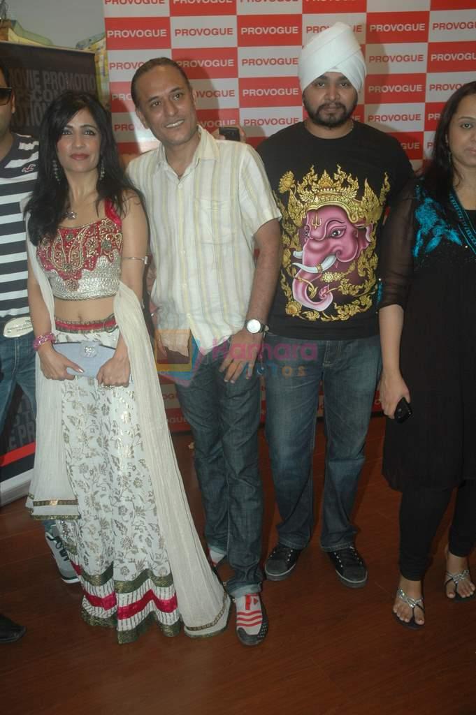 Shibani Kashyap, Ramji Gulati at the launch of Prashant Shirsat's album Deva o Deva in Provogue lounge on 1st Sept 2011