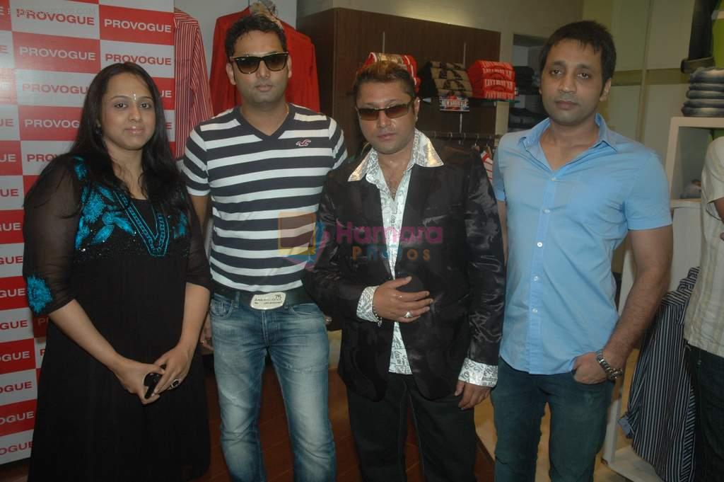 Prashant Shirsat, Taz, Teenu Arora at the launch of Prashant Shirsat's album Deva o Deva in Provogue lounge on 1st Sept 2011