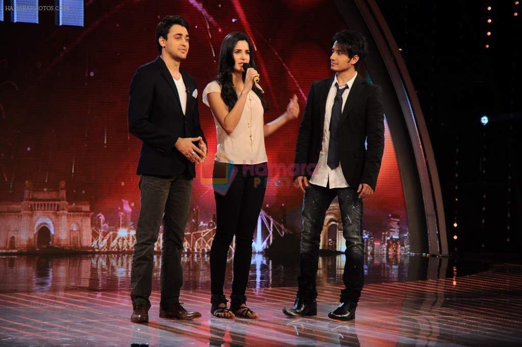 Katrina Kaif, Imran Khan, Ali Zafar on the sets of India's Got Talent in Mumbai on 3rd Sept 2011