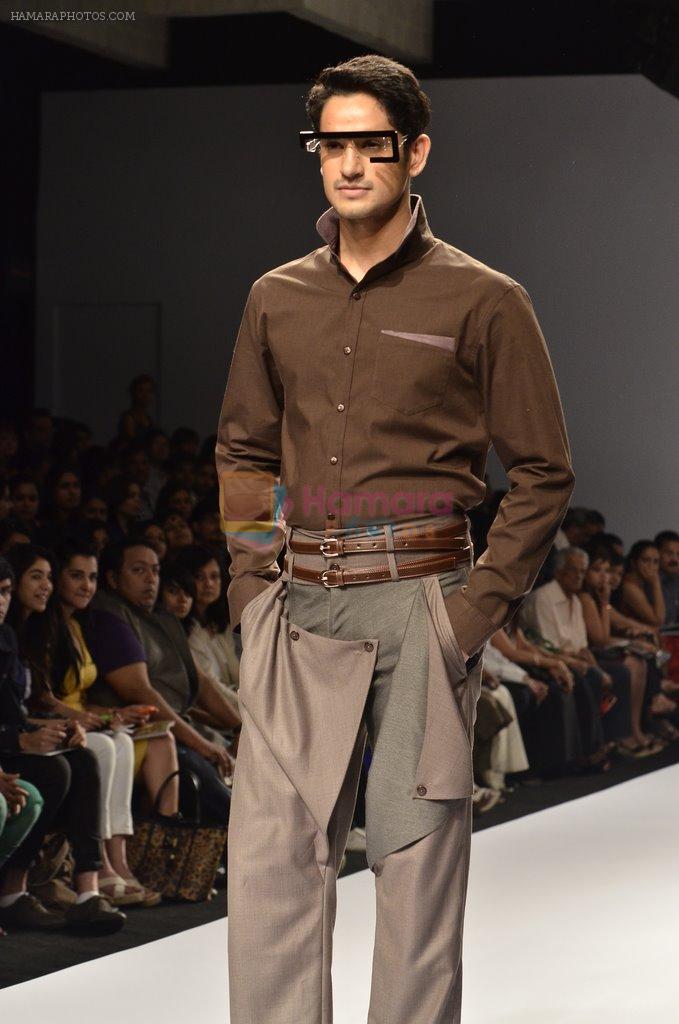 Model walk the ramp for Anky at Van Heusen India Mens Week Day 2 on 3rd Sept 2011