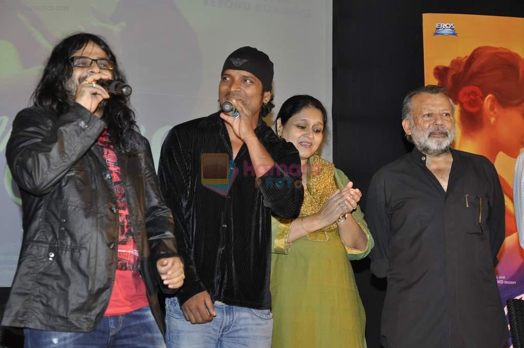 Kunal Ganjawala, Pankaj Kapoor, Supriya Kapoor at Mausam film music success bash in J W Marriott on 8th Sept 2011