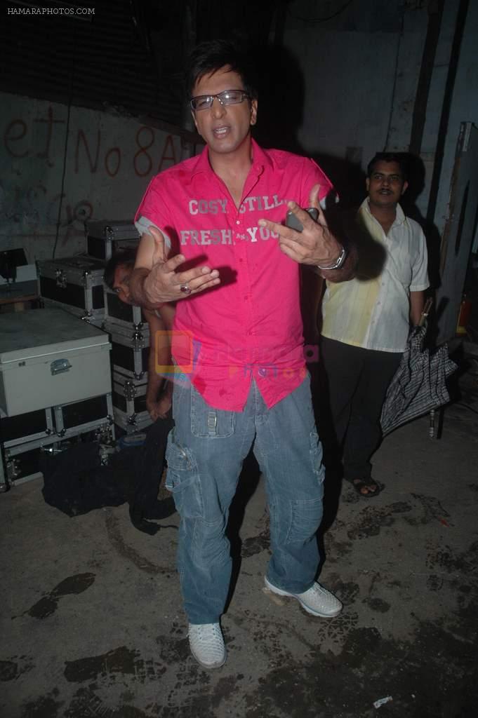 Javed Jaffery on the location of film Loot in Chandivali on 12th Sept 2011
