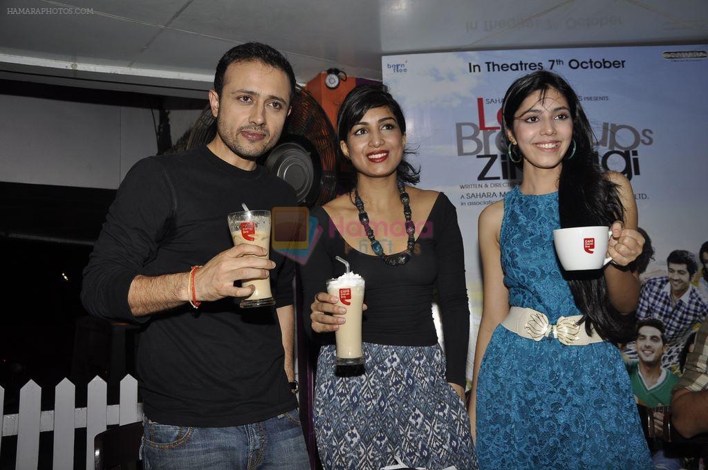 Satyadeep Mishra, Umang, Pallavi Sharda launch _Love Breakups Zindagi_ coffee at Cafe Coffee Day in Bandra, Mumbai on 13th Sept 2011