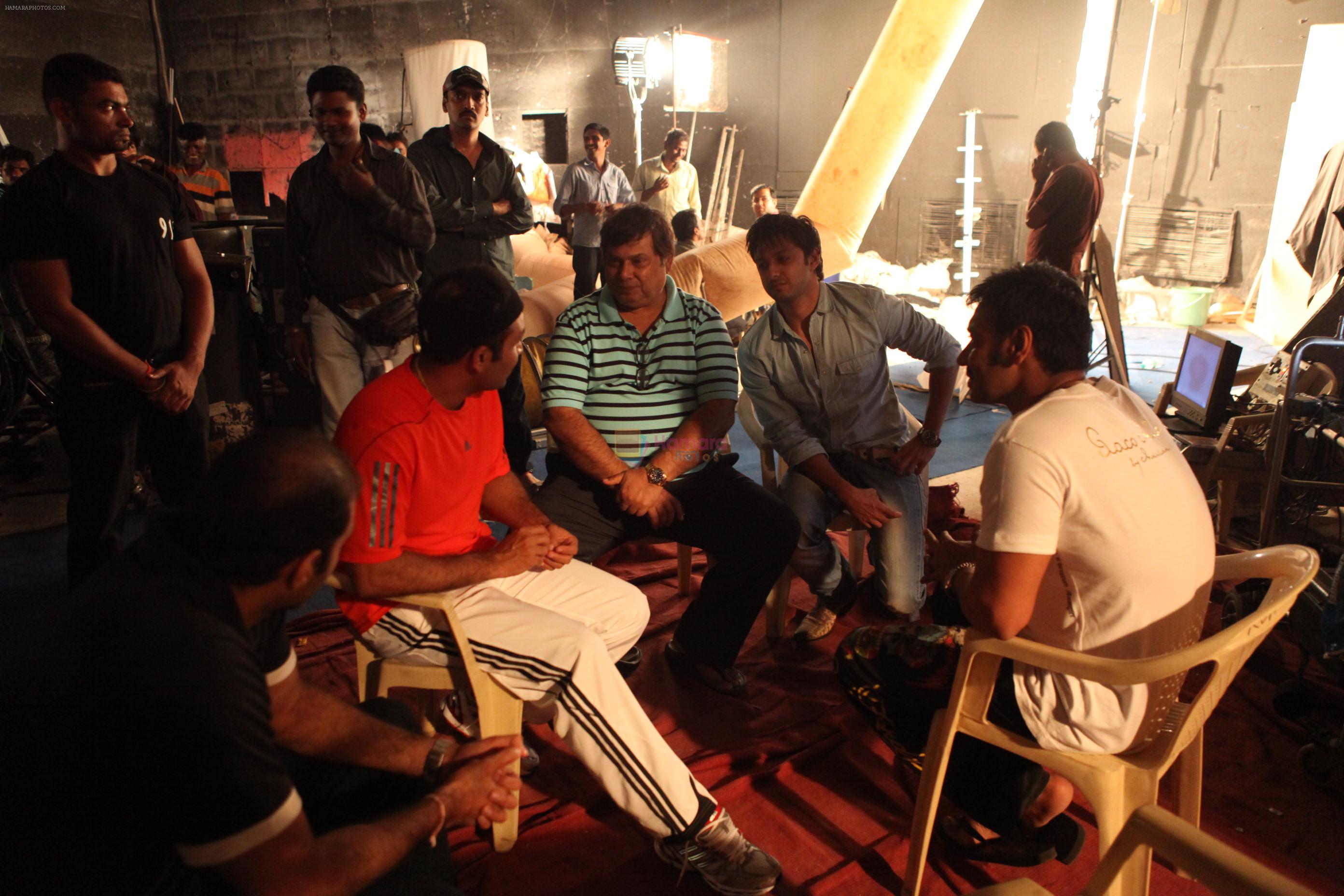 Virender Sehwaf, David Dhawan, Vatsal Seth and Ajay Devgn on the sets of film Rascals on 16th Sept 2011