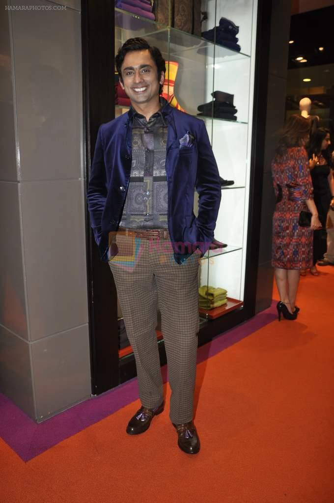 Anuj Saxena at Etro store launch in Palladium on 16th Sept 2011