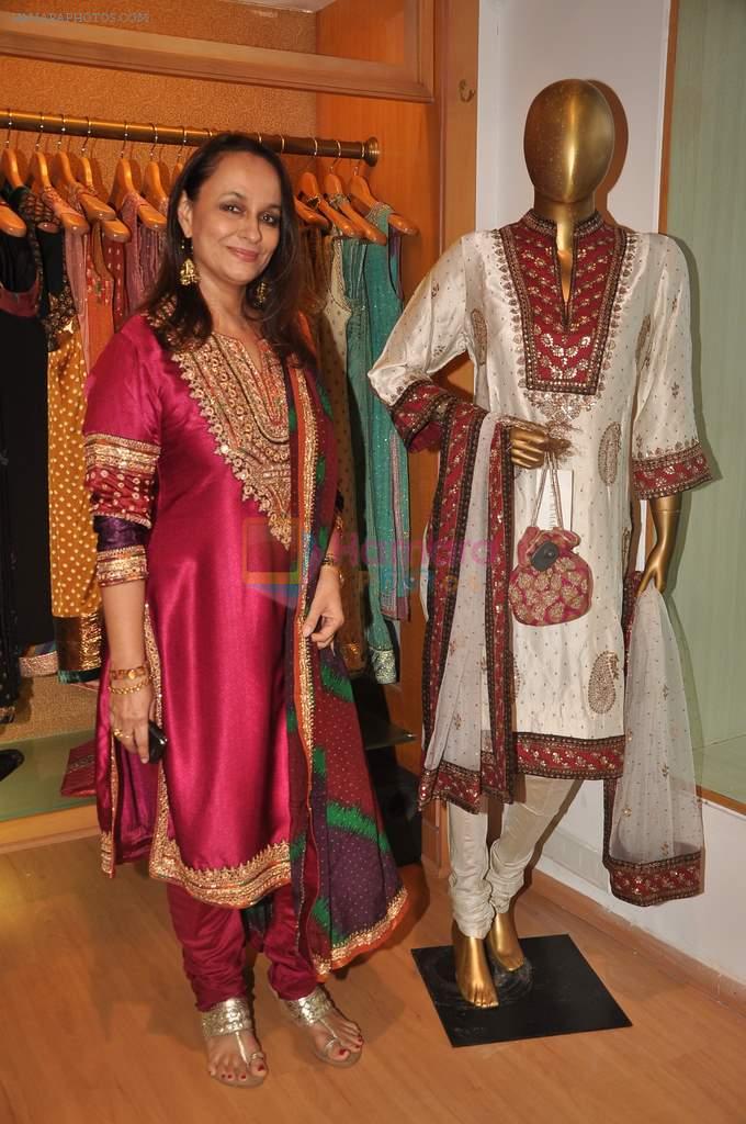 Soni Razdan at Ritu Kumar store in Phoneix Mill on 21st Sept 2011