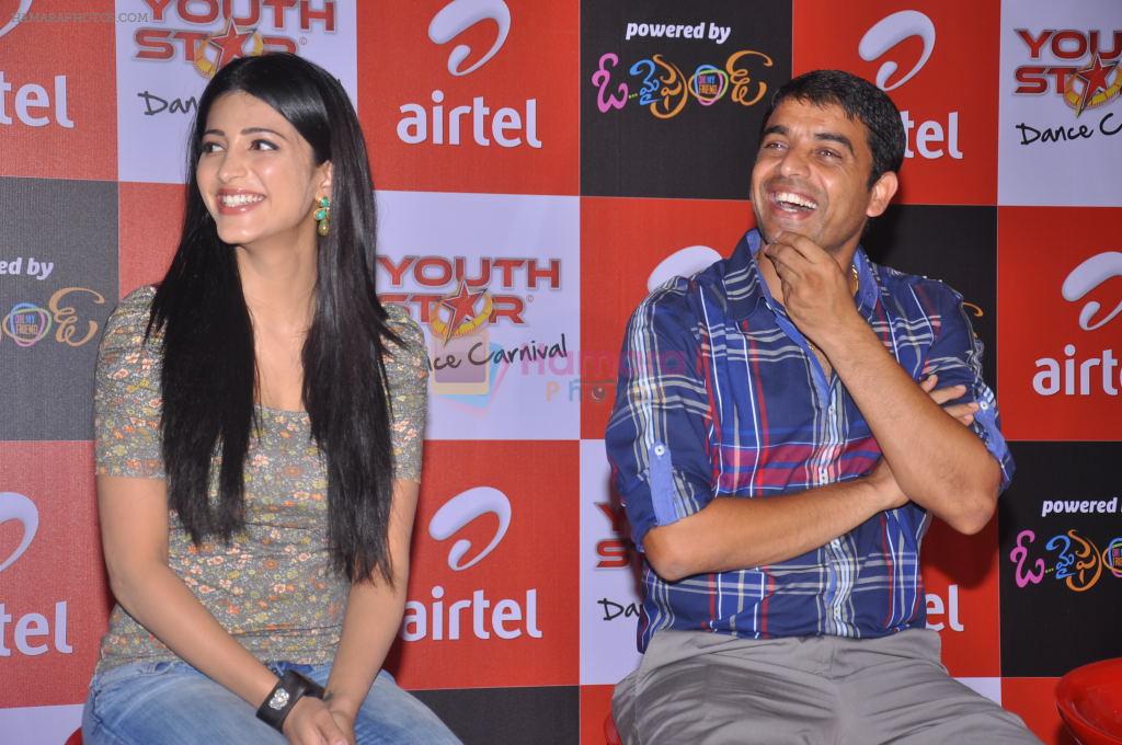Shruti Hassan, Dil Raju attends 2011 Airtel Youth Star Hunt Launch in AP on 24th September 2011