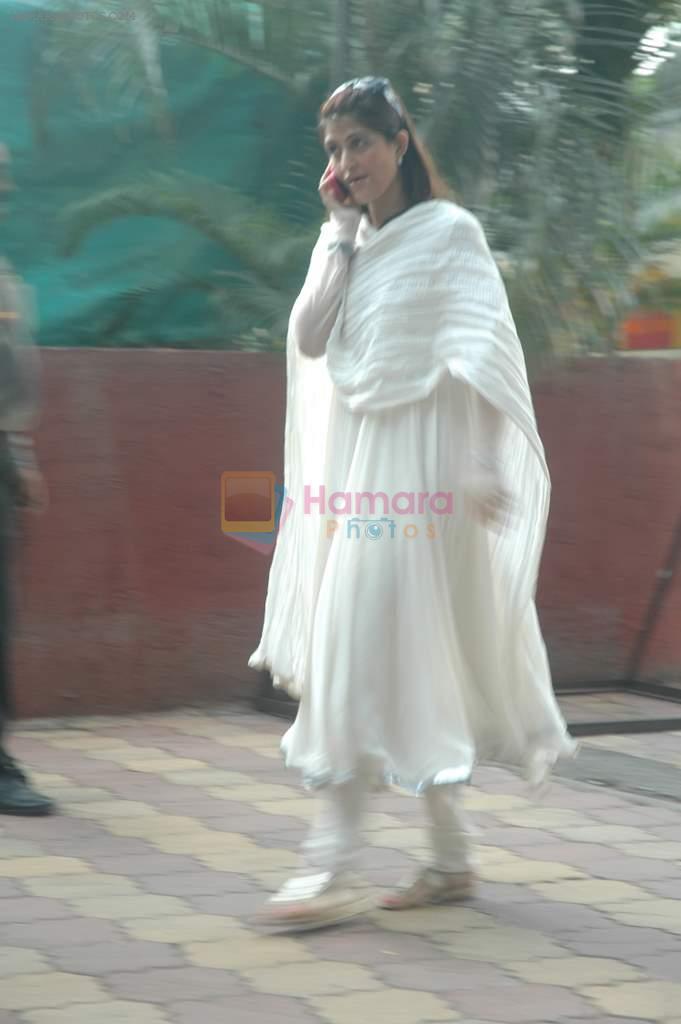 at Surendra Kapoor's prayer meet in Hare Krishna Temple on 26th Sept 2011