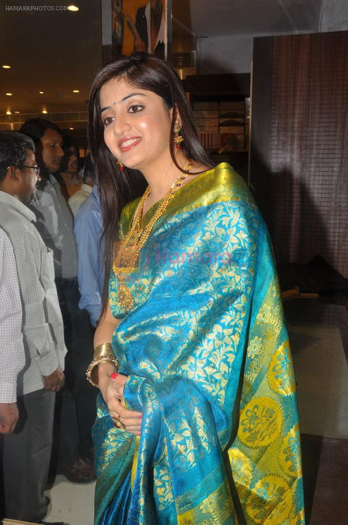 Poonam Kaur at CMR Shopping Mall Launch on 28th September 2011