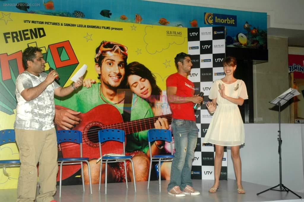 Kalki Koechlin, Prateik Babbar, Kunal Ganjawala at My Friend Pinto promotions in Malad, Mumbai on 30th Sept 2011