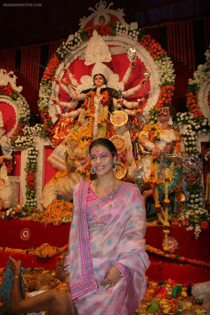 Kajol at North Bombay Sarbojanin Durga Puja on 4th Oct 2011