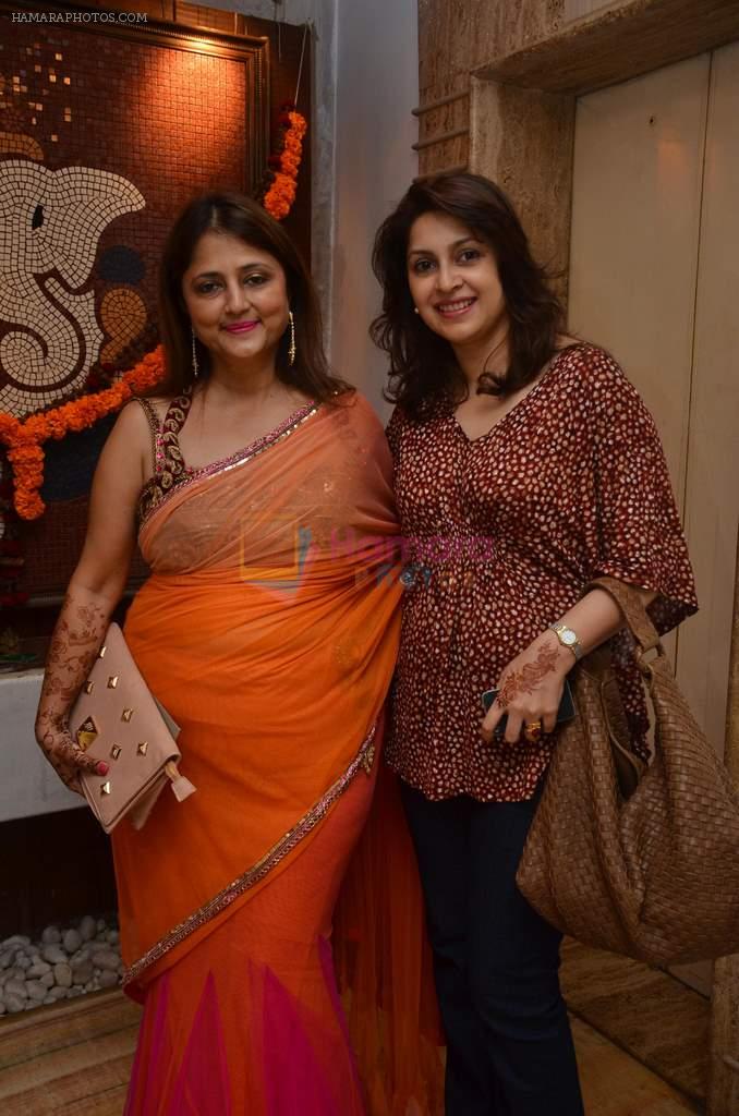 rashmi and anju chawla at Nimmu Panjabi's festive collection launch in Mumbai on 18th Oct 2011