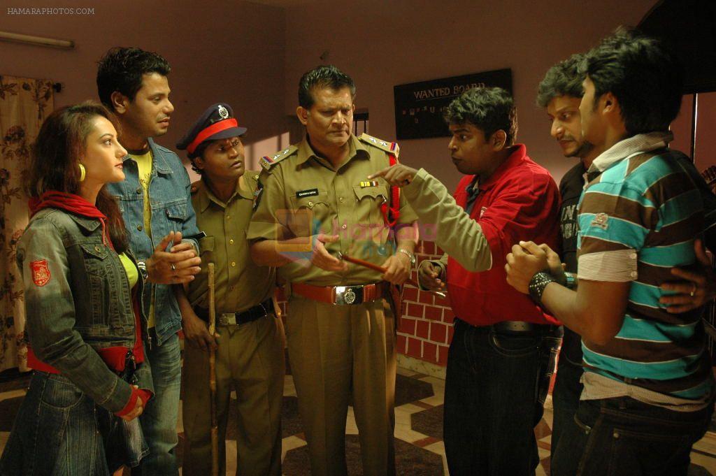 Avin, Zakir, Tripti Sharma, Rajashekar in Bachelors 2 Movie On Sets