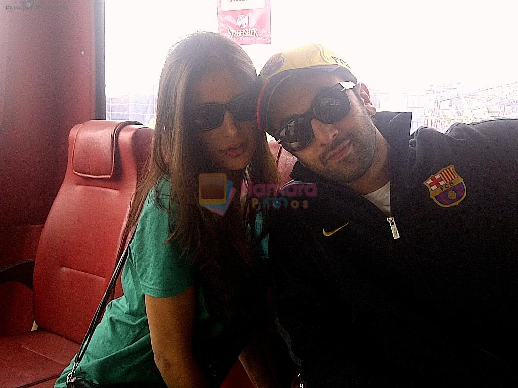 Rockstar co-stars Nargis Fakhri and Ranbir Kapoor pose on the flight to Nagpur