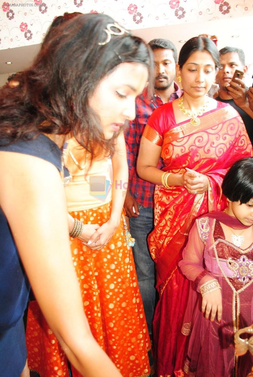 Lakshmi Prasanna attends Laasya Showroom Opening on 21st October 2011