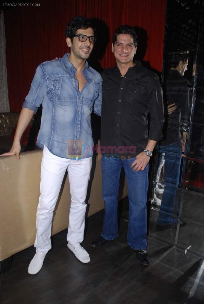 Zayed Khan, DJ Aqeel at Mercedes Benz hosts fashion event with Zayed Khan and DJ Aqeel in Hype on 23rd Oct 2011