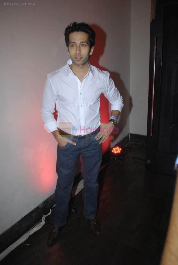 Nakuul Mehta at Mercedes Benz hosts fashion event with Zayed Khan and DJ Aqeel in Hype on 23rd Oct 2011