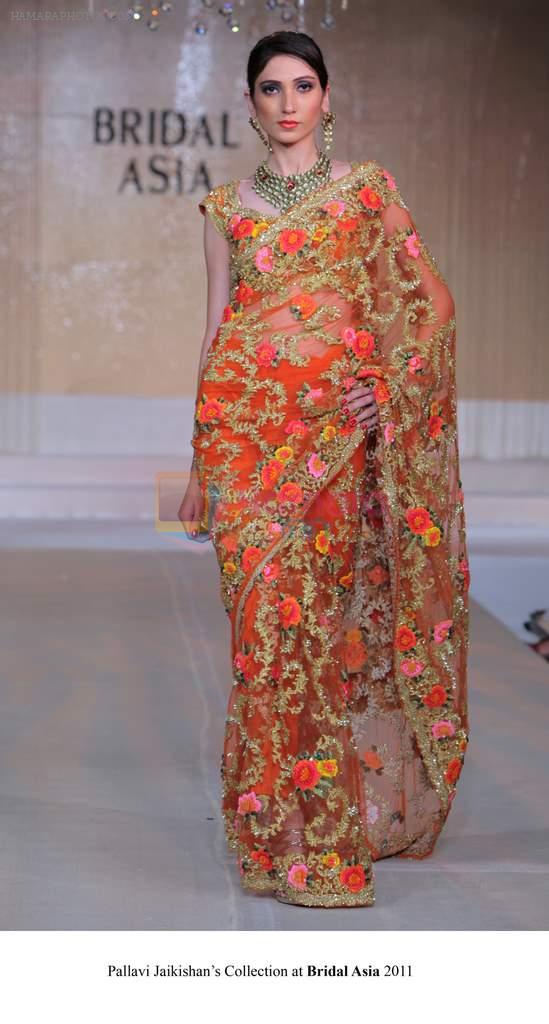 Model walk the ramp for Pallavi jaikishan Show at Bridal Asia 2011 on 27th Sept 2011