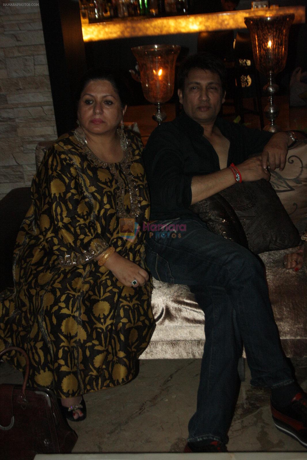 Shekhar Suman & wife at Anand Pandit's Diwali celebration on 26th Oct 2011