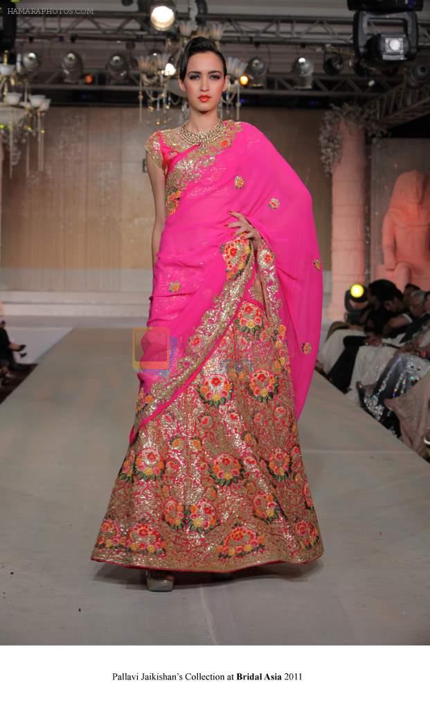 Model walk the ramp for Pallavi jaikishan Show at Bridal Asia 2011 on 27th Sept 2011