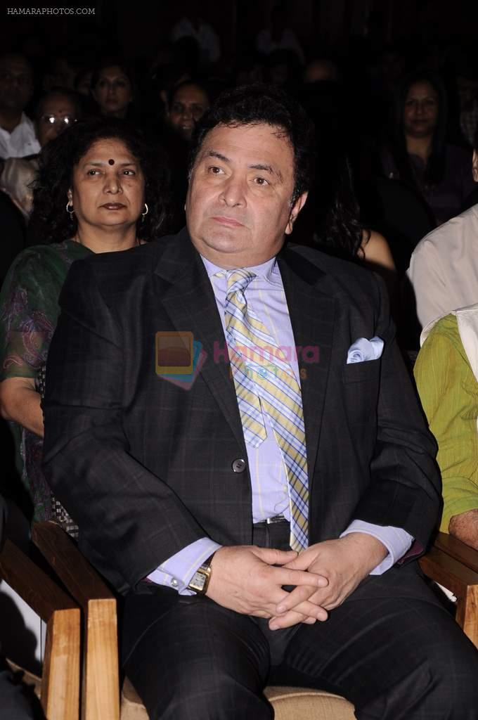 Rishi Kapoor at Naseeruddin Shah's play in J W Marriott on 29th Oct 2011
