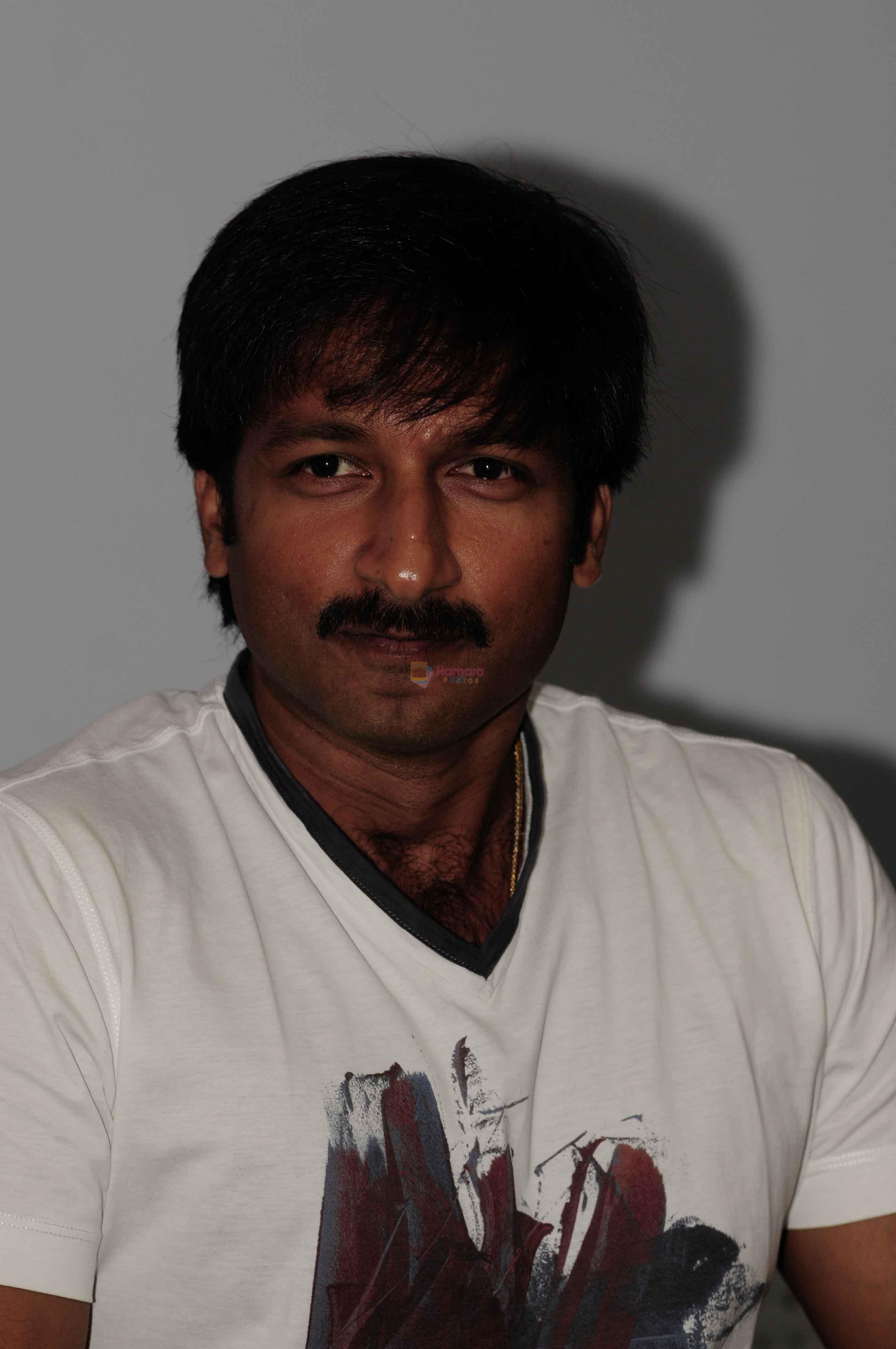Gopichand attends Red FM promoting Mogudu movie on 28th October 2011
