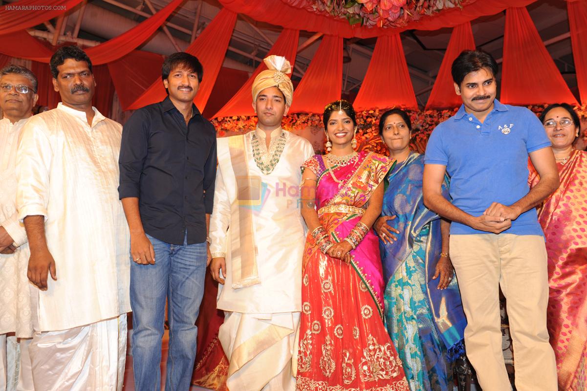 Gopichand attends Shyam Prasad Reddy's Daughter's Wedding