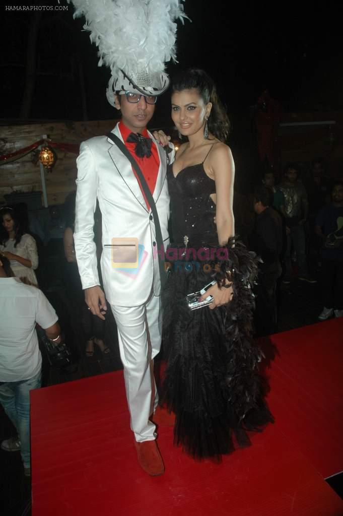 Rehan Shah at Rohit Verma birthday with fashion show in Novotel, Mumbai on 8th Nov 2011