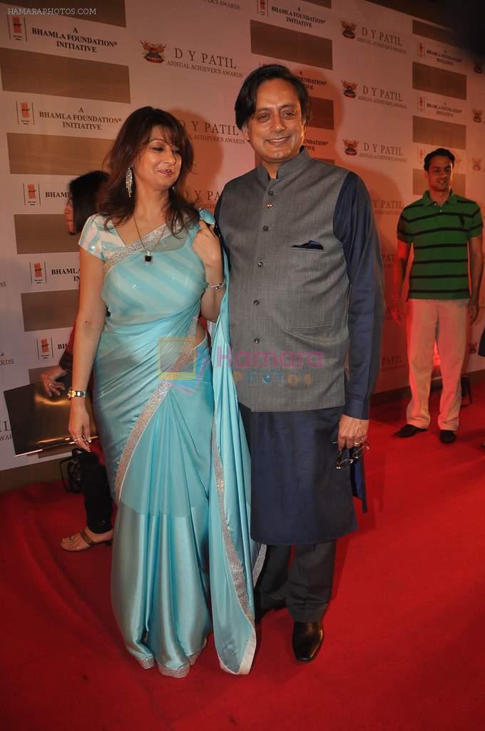 Sunanda Pushkar at DY Patil Awards in Aurus on 13th Nov 2011