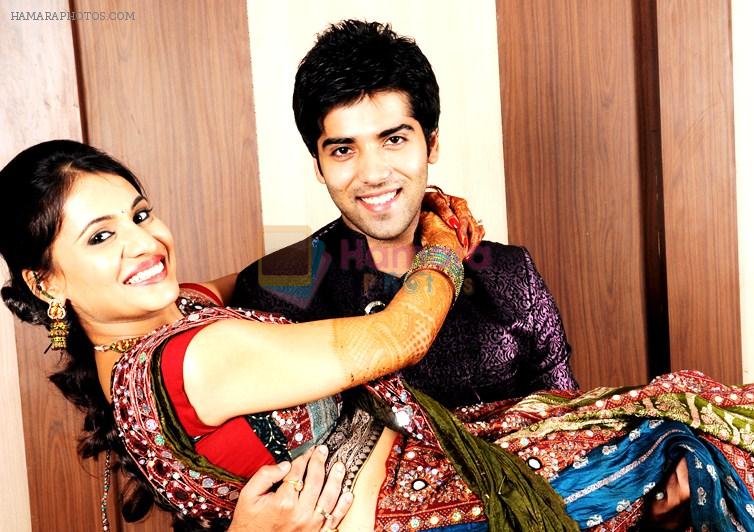 Kinshuk Mahajan got married to his girlfriend Divya Gupta in Delhi on 12th November 2011