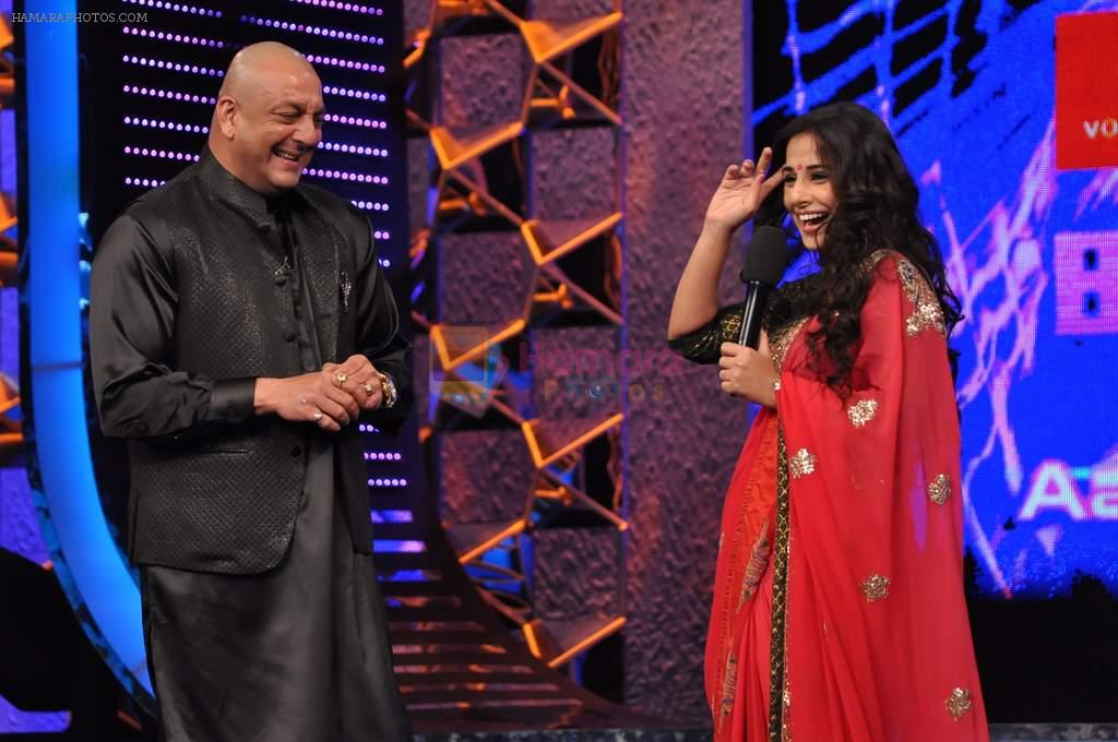 Vidya Balan, Sanjay Dutt at The Dirty Picture promotion on the sets of Big Boss 5 in Lonavala on 26th Nov 2011