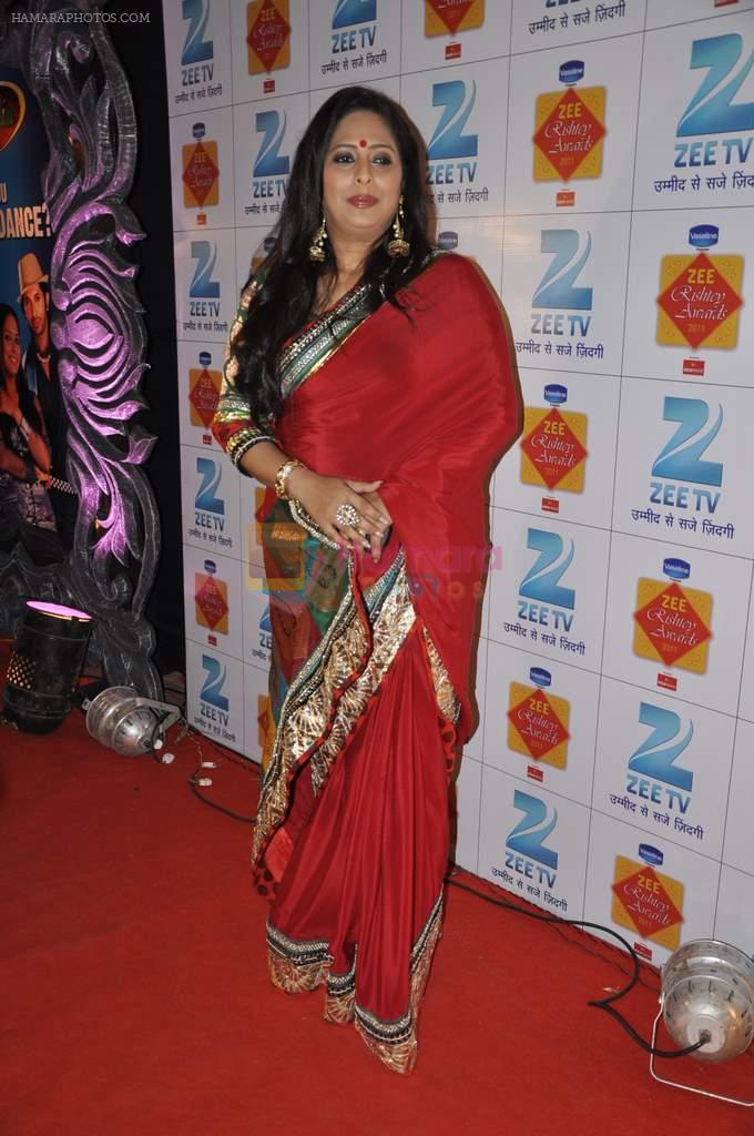 Geeta Kapoor at Zee Rishtey Awards in Andheri Sports Complex on 26th Nov 2011