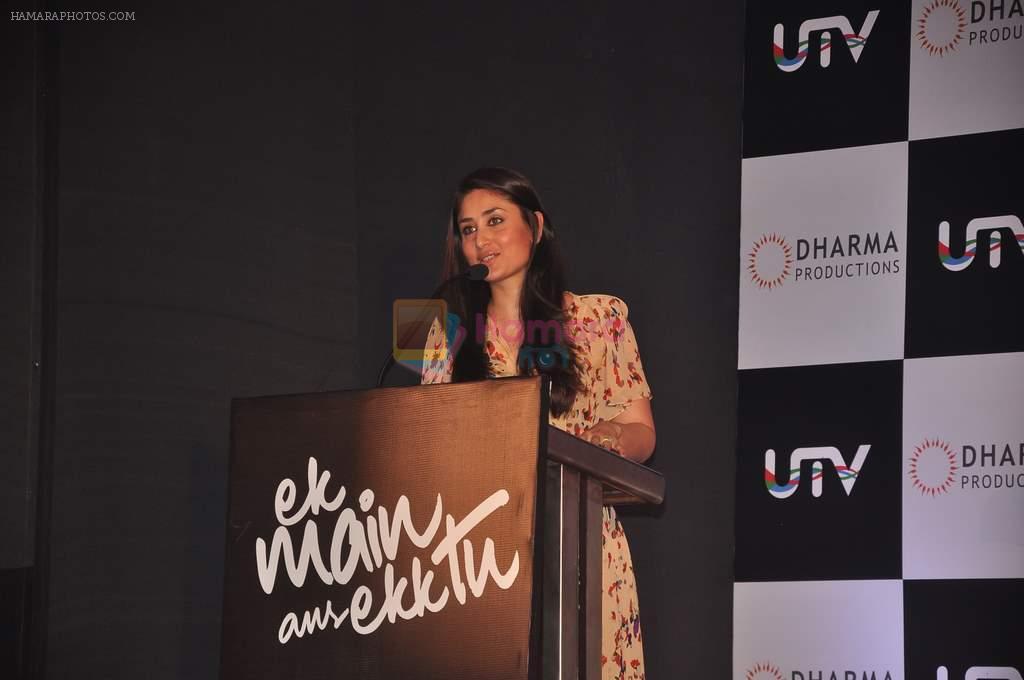 Kareena Kapoor at the launch of Ek Main Aur Ekk Tu first look in Taj Lands End on 30th Nov 2011