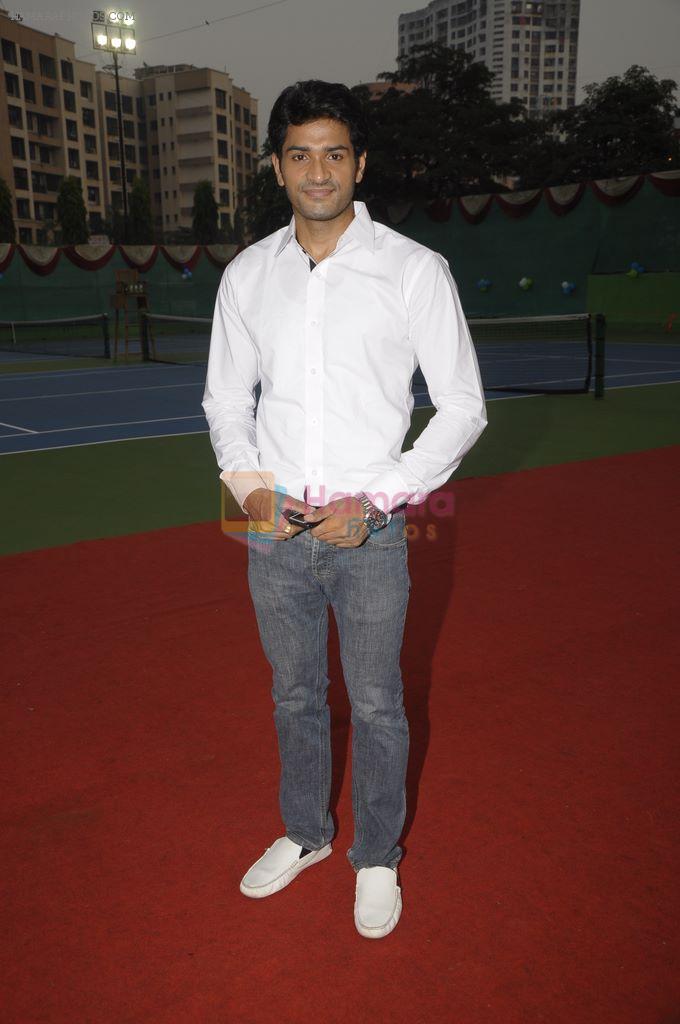 inaugurate a Tennis Court in Goregaon on 5th Dec 2011