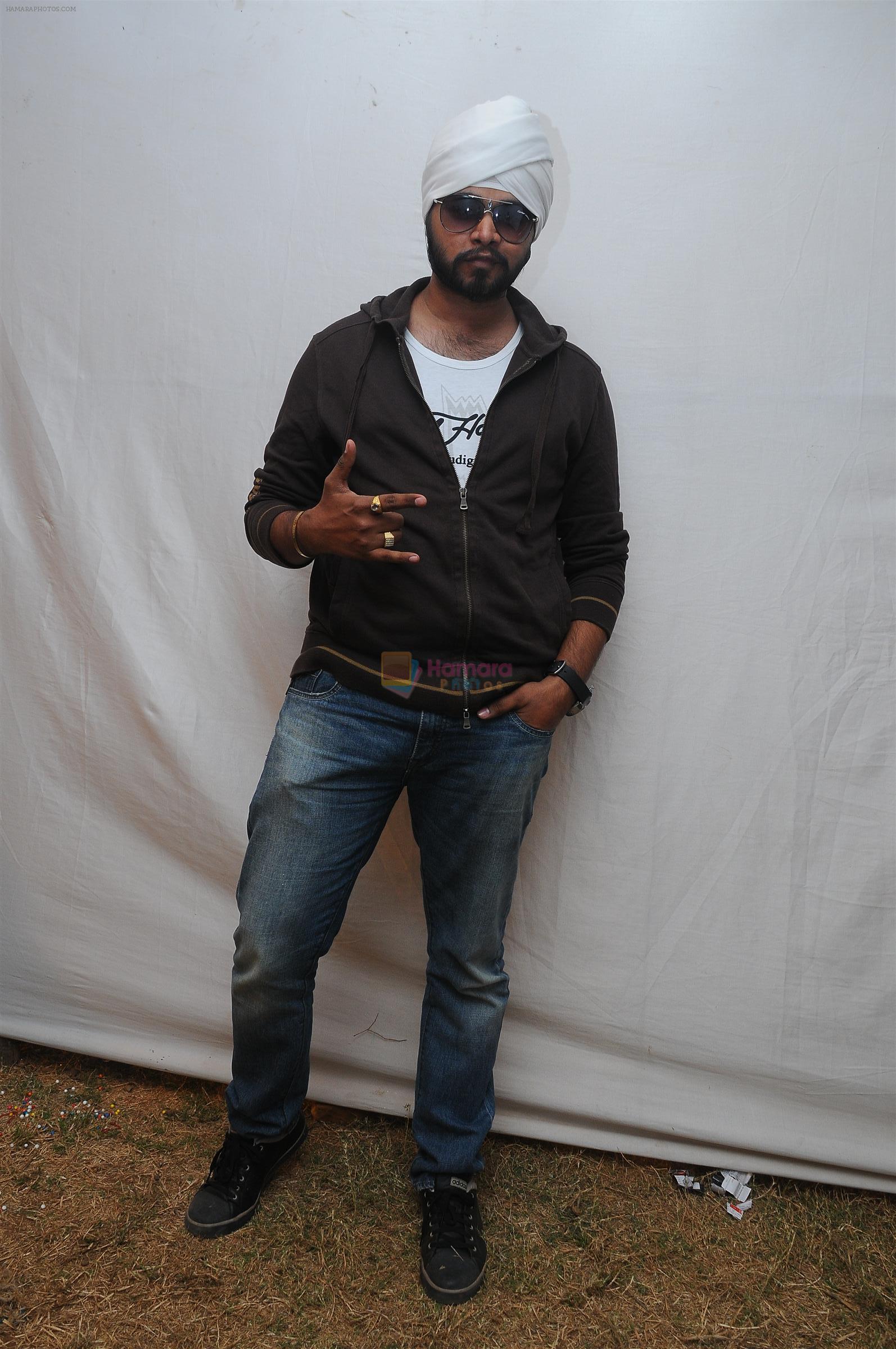 Ramji Gulati at the Promotional Event of Rajtaru Studios Ltd. Film SADDA ADDA at BHAVANS O2 Festival on 9th Dec 2011