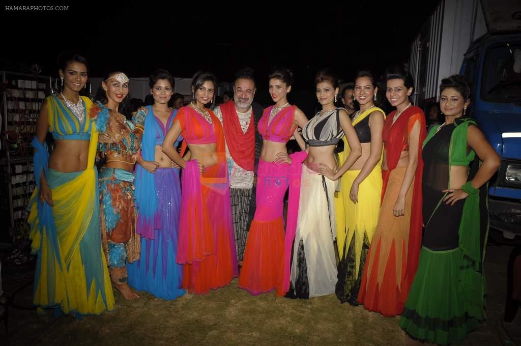 at Gitanjai Bejewelled show in Powai, Mumbai on 9th Dec 2011