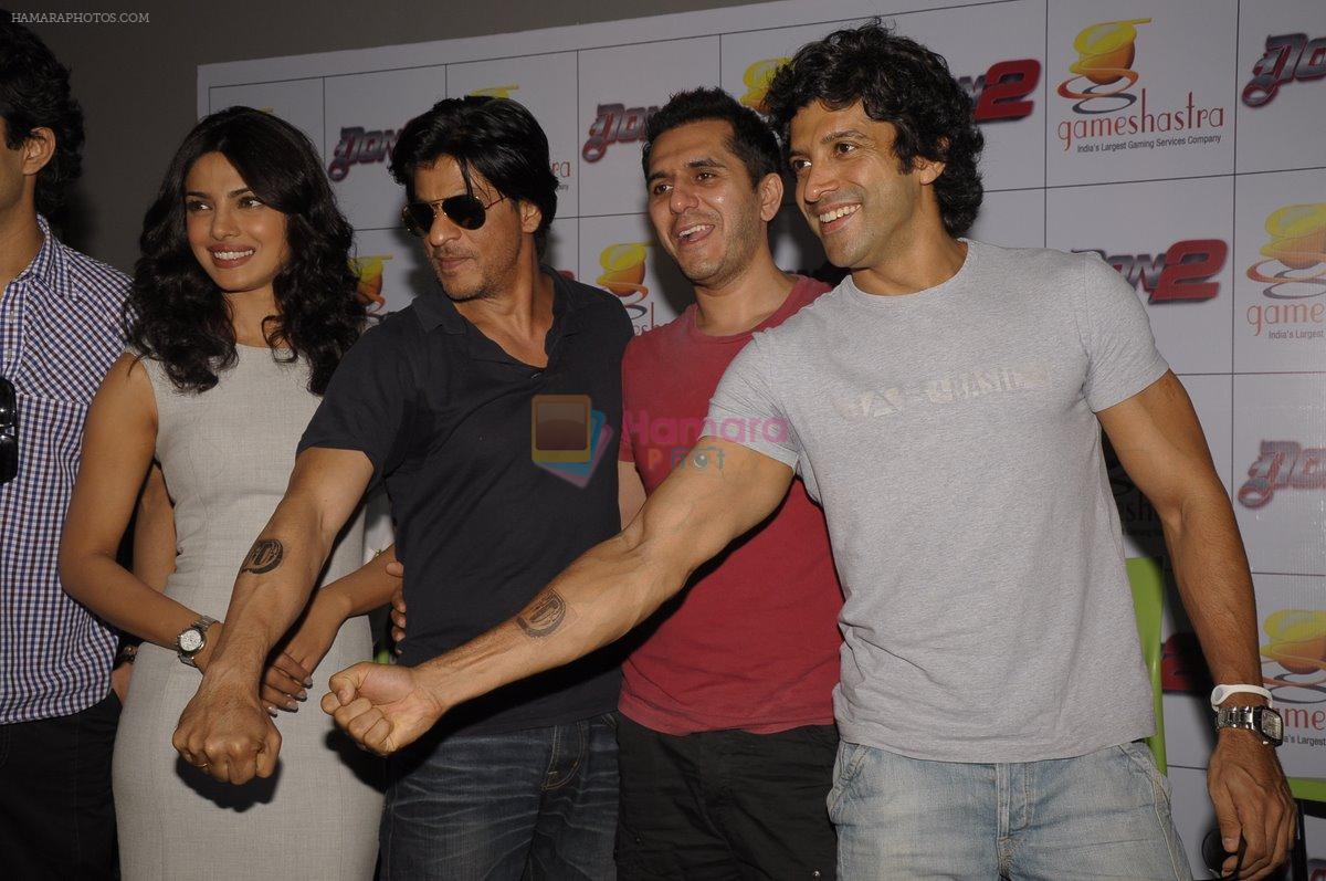 Priyanka Chopra, Shahrukh Khan, Ritesh Sidhwani, Farhan Akhtar at Don 2 Game Launch in Mumbai on 17th Dec 2011