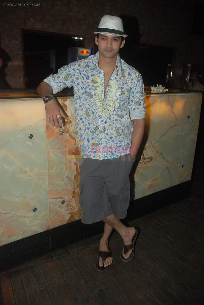Aditya Redij at Nandish Sandhu's Bday party in Sheesha Lounge on 25th Dec 2011