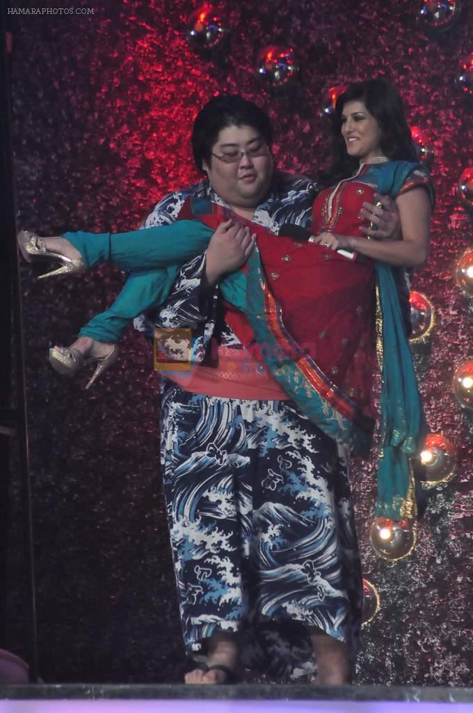 Sunny Leone, Yamamotoyama On the sets of Bigg Boss 5 with Players star cast on 31st Dec 2011